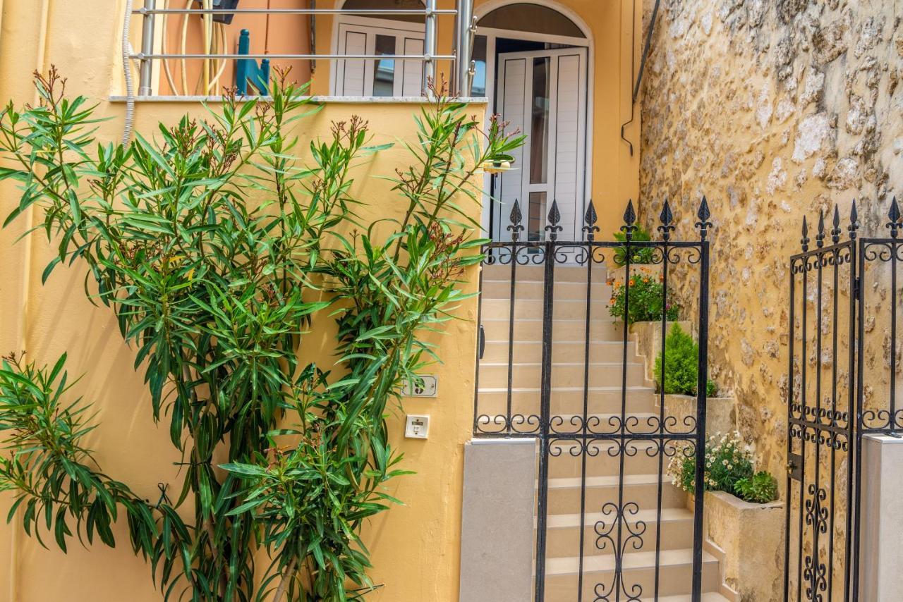 Cretan Village Renovated House Iraklion Buitenkant foto