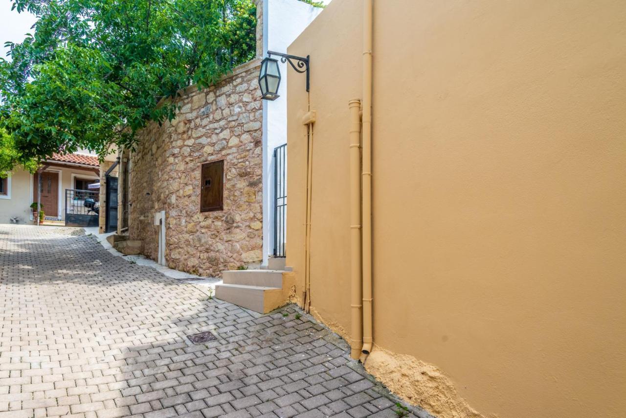 Cretan Village Renovated House Iraklion Buitenkant foto