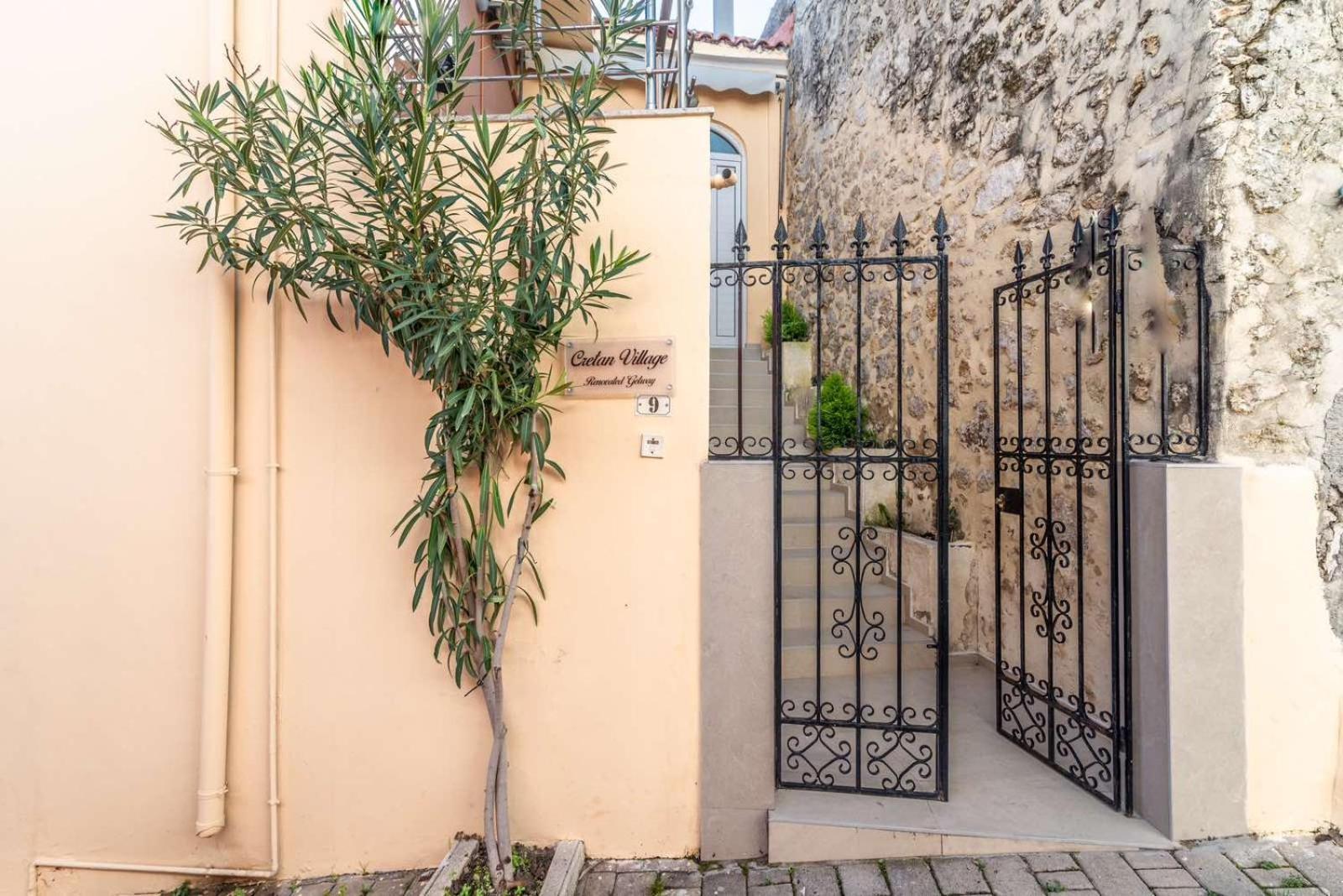 Cretan Village Renovated House Iraklion Buitenkant foto