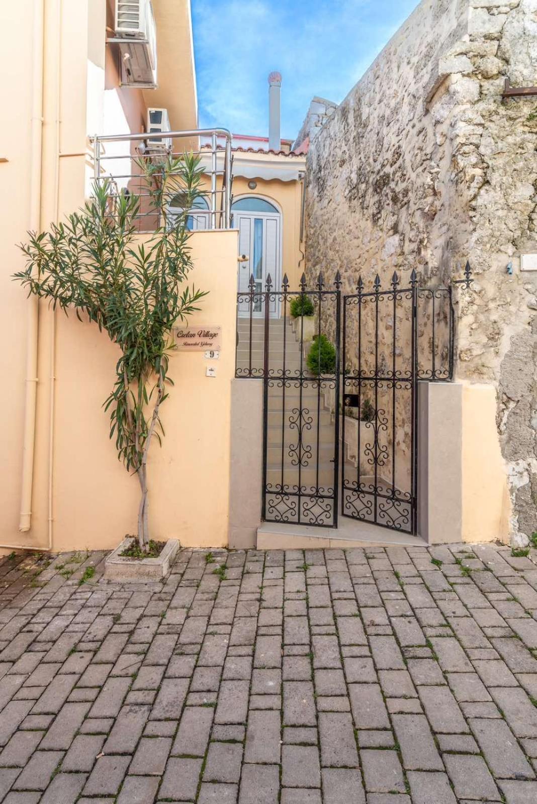 Cretan Village Renovated House Iraklion Buitenkant foto